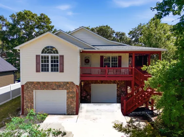 1805 W Oak Island Drive, Oak Island, NC 28465