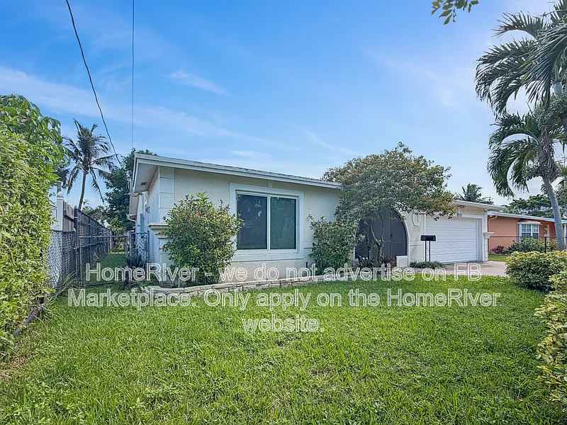 3 bed, 2.0 bath, 1915 sqft, $4,200 — Photo 3