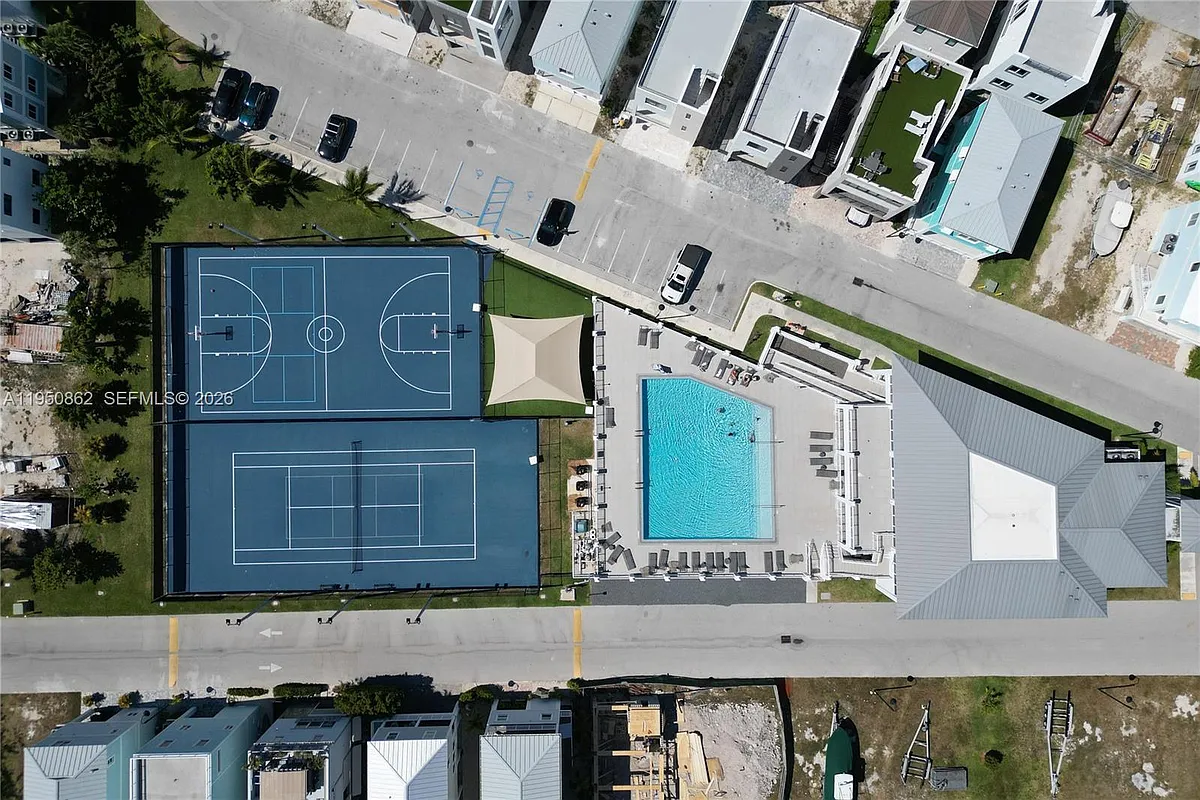 Building Photo - 94825 Overseas Hwy #107