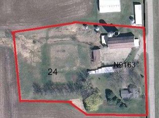 N9163 E Horseshoe Rd, Watertown, WI 53094