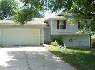 3730 S Oak Ave, Springfield, MO 65804