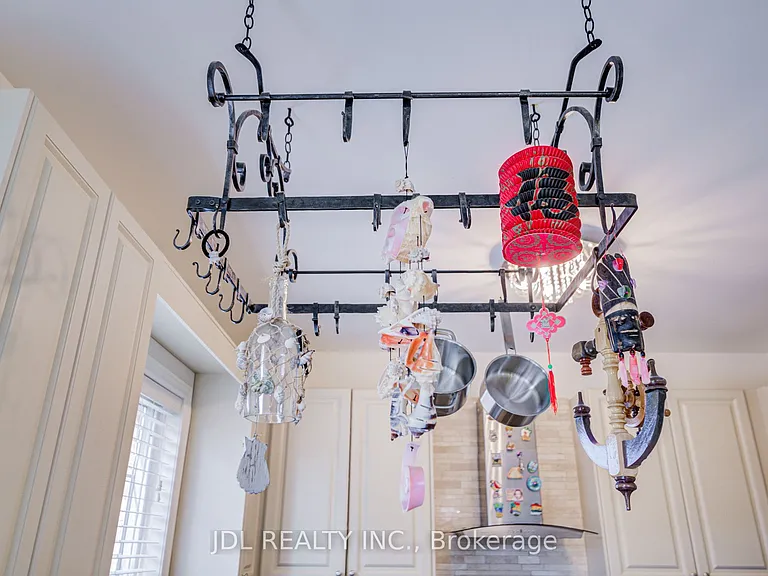 1139 Cenotaph Blvd — Photo 18