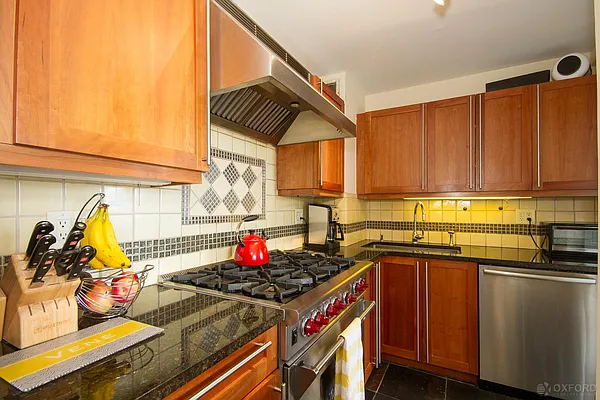 Sold by Oxford Property Group | media 16