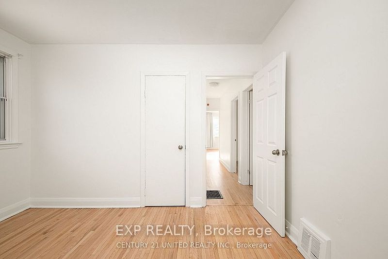 Peterborough House for rent - 5 Bedrooms — photo 10