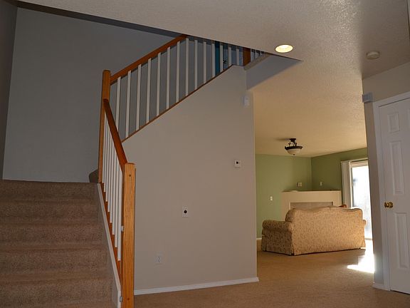 4th image of 17607 SE 16th St