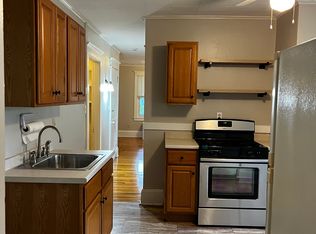 105 Lyman St #2B, South Hadley, MA 01075