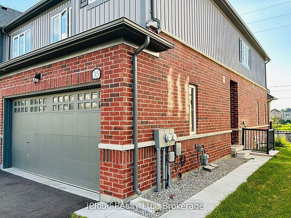 3rd image of 35 Brixham Ln