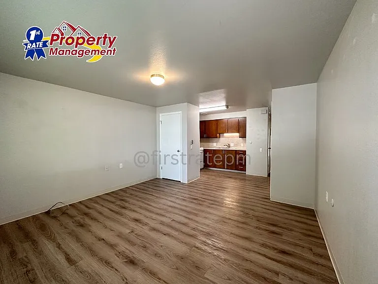 5140 W Kootenai St #13 — Photo 3
