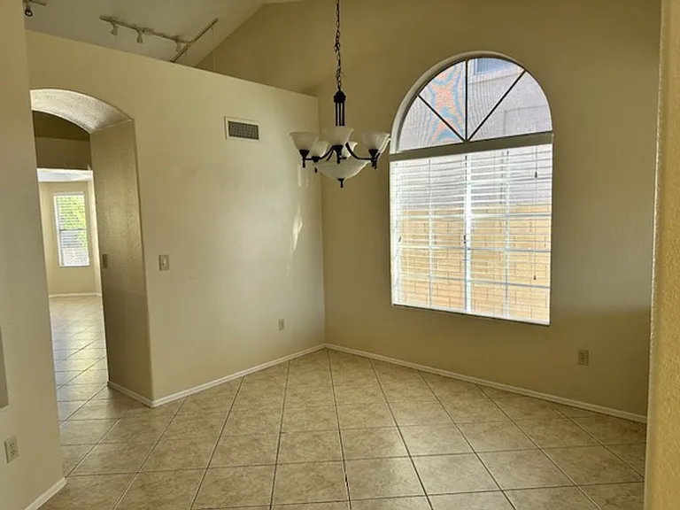 4106 E Ashurst Dr — Photo 11