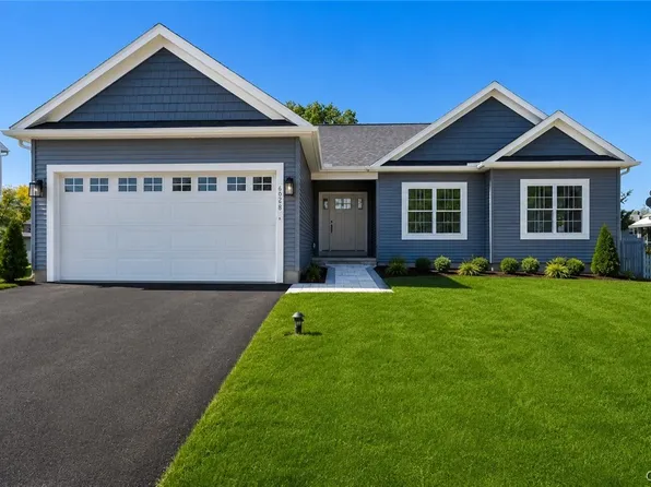 6208 Leslieanne Path, Cicero, NY 13039
