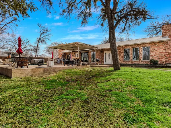 1646 Walnut St, Grand Prairie, TX 75050