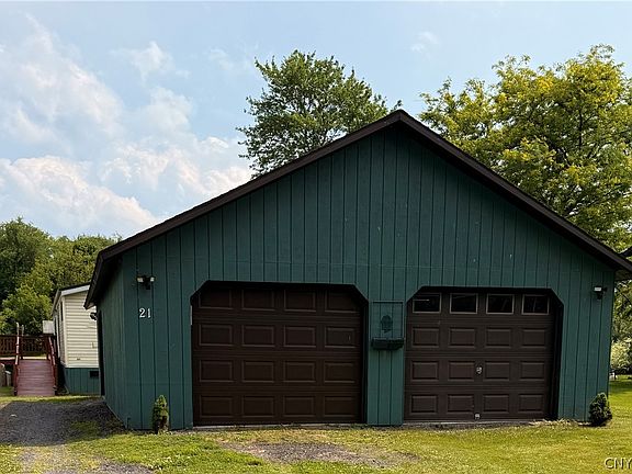 4th image of 21 Honey Hill Rd