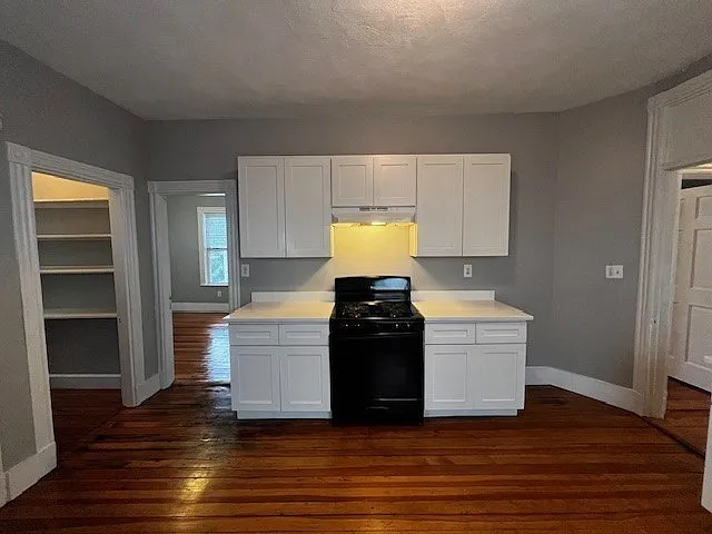 3 bed, 9999 sqft, $3,875 — Photo 4