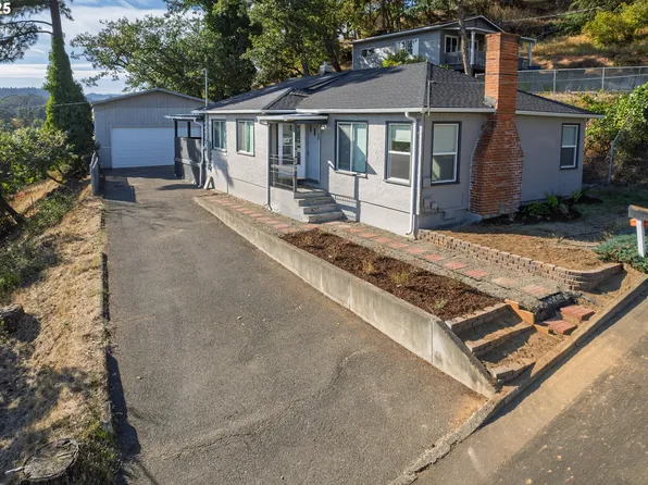 1830 NW Goetz St, Roseburg, OR 97471