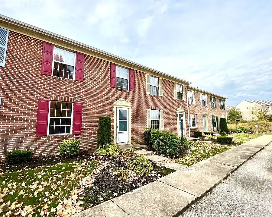 464 Tanglewood Ln