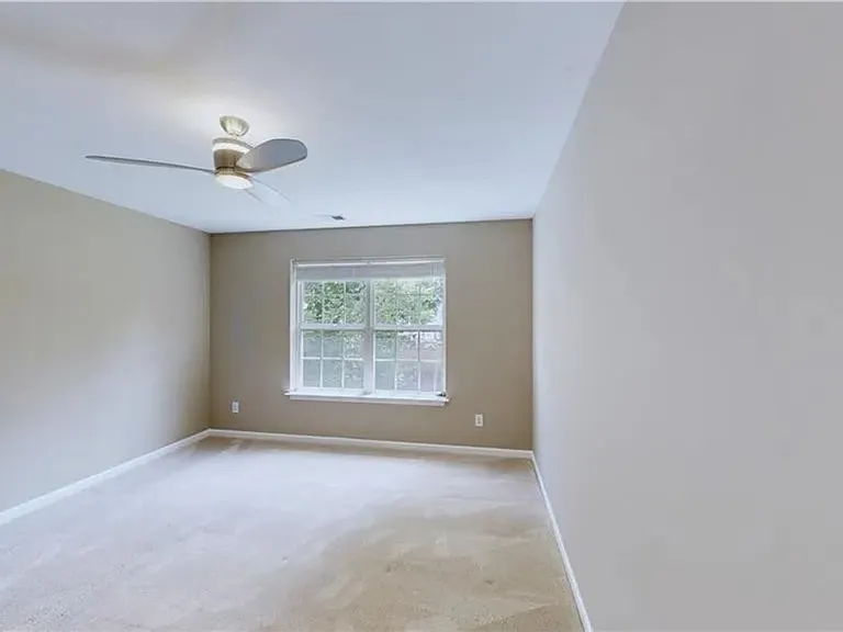 3048 Sycamore Point Trl — Photo 32