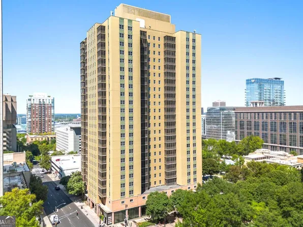 300 Peachtree St NE APT 11J, Atlanta, GA 30308