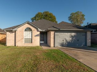 5760 Alece Ln, Beaumont, TX 77713