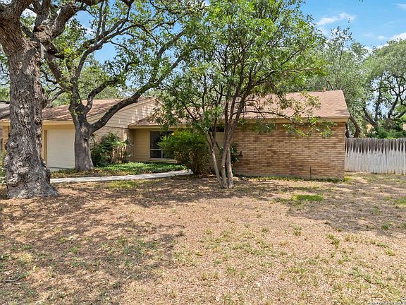 3rd image of 13823 SUSANCREST DR