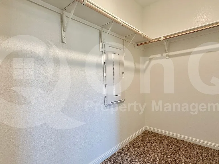 792 Lake Sweetwater Ln — Photo 16