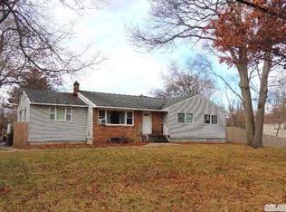 1224 Connetquot Ave, Central Islip, NY 11722
