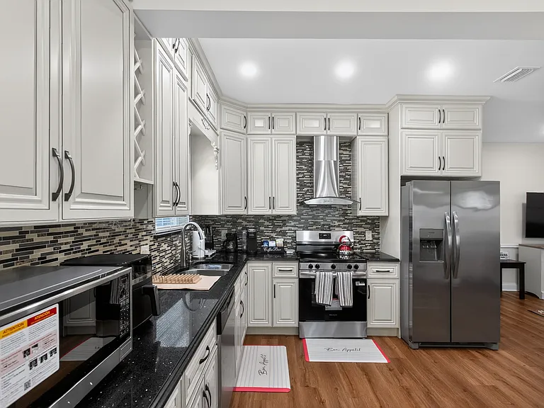 2802 Mimosa Rd — Photo 16