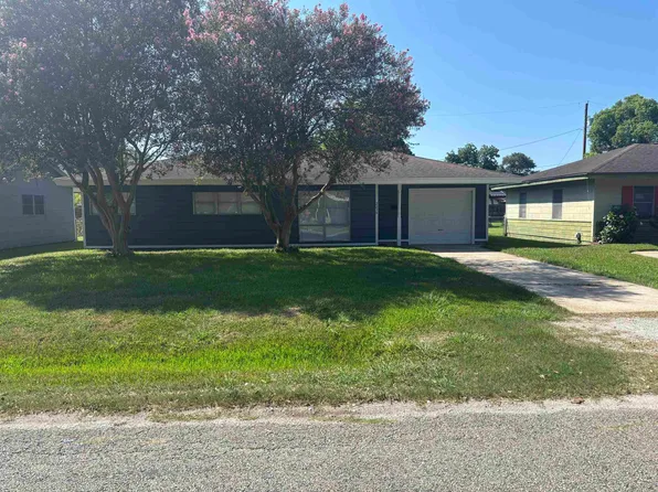 2234 14th St, Port Neches, TX 77651