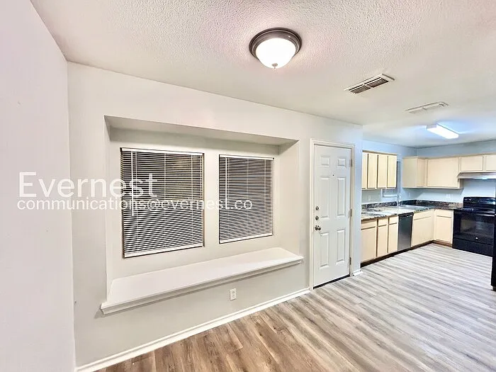 332 Ezekial Ave — Photo 7