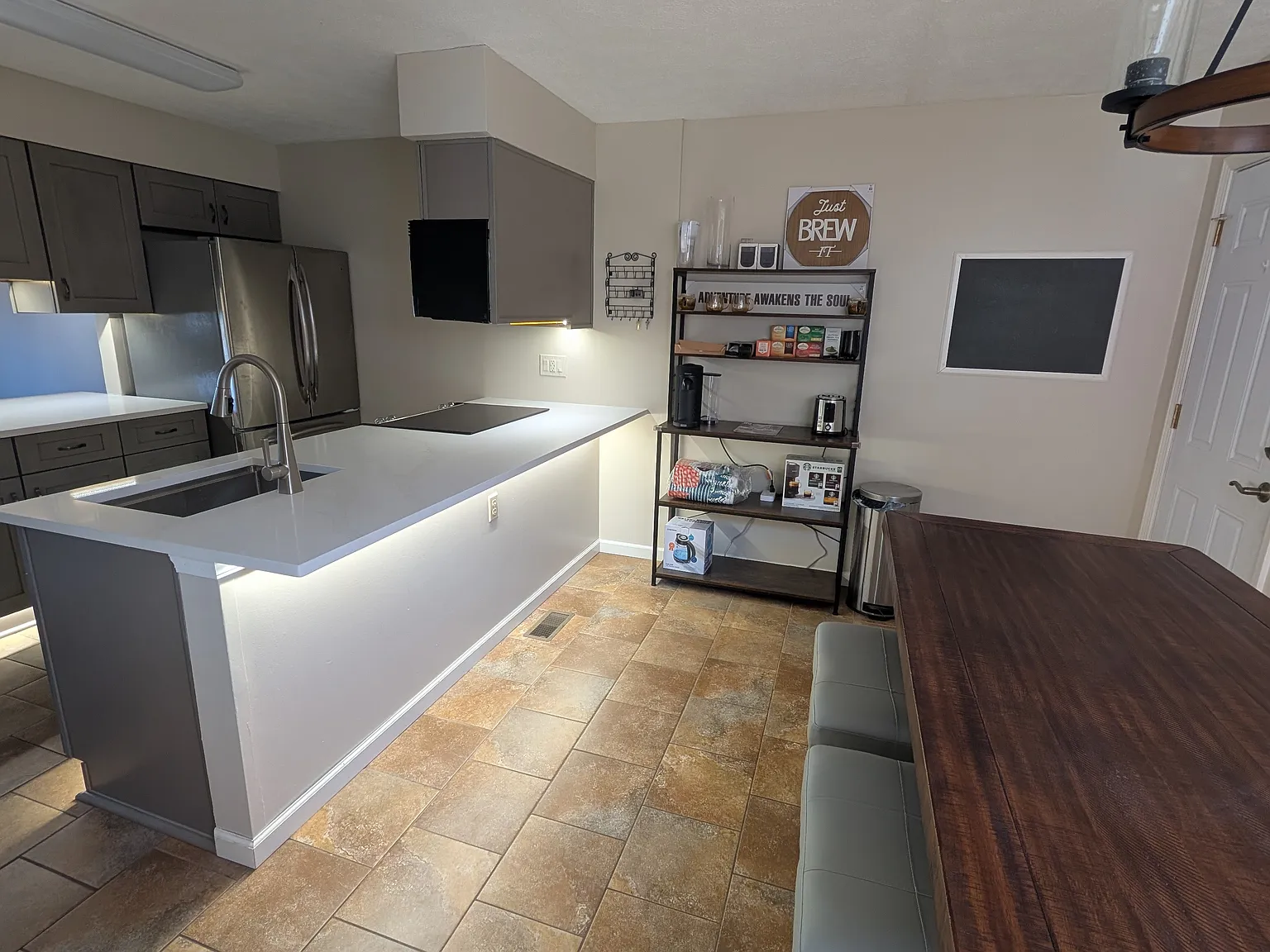 144 Villa Drive — Photo 3