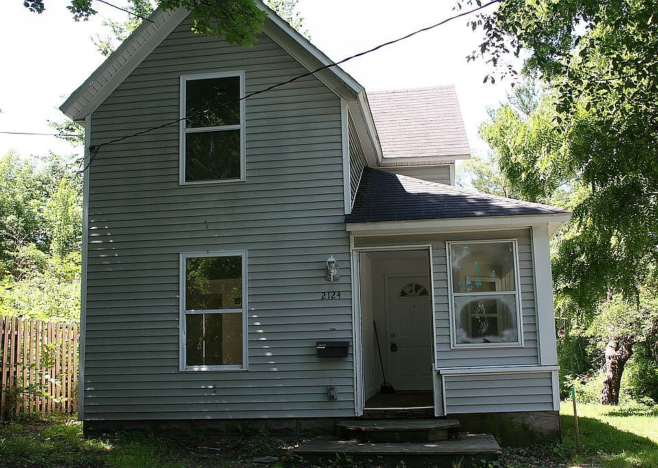 1st image of 2124 Luella St