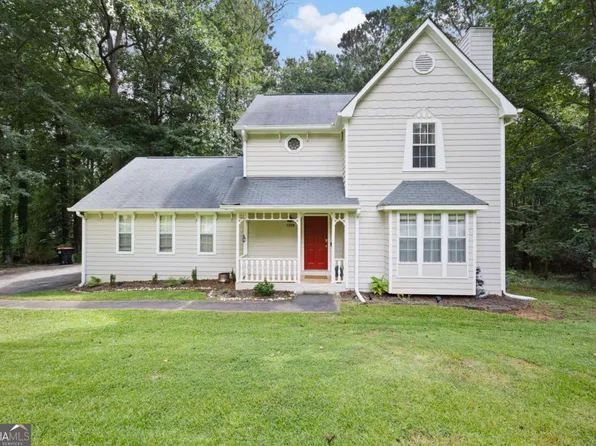 3288 Pilgrims Ct, Douglasville, GA 30135