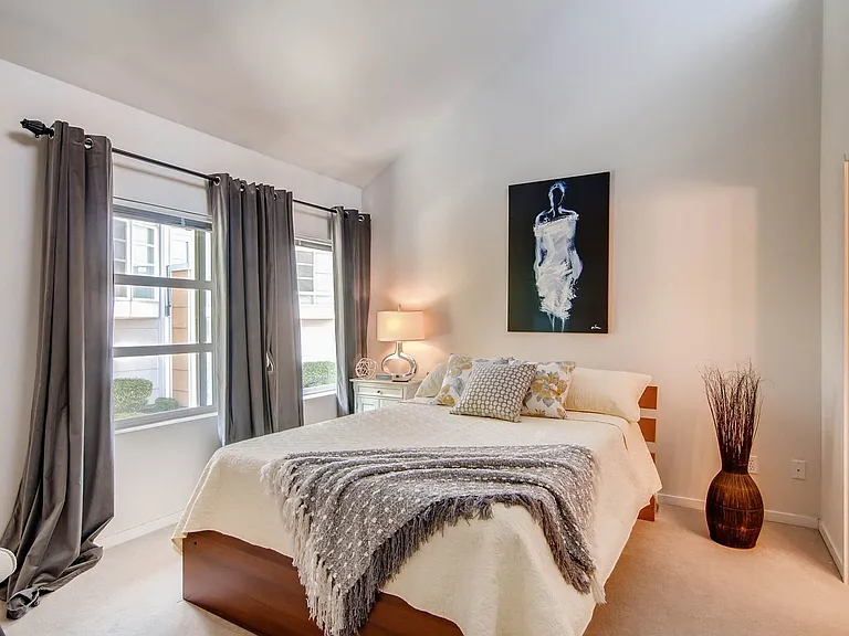 15209 NE 81st Way #105 — Photo 12