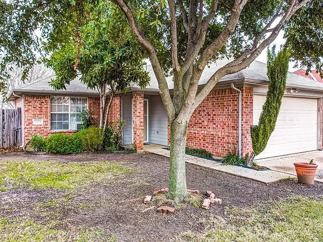 9024 Christopher Cir