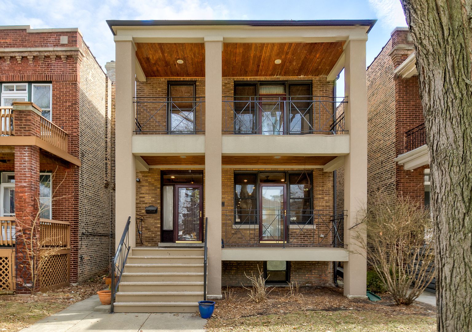 4219 N Oakley Ave, Chicago, IL 60618 | Zillow