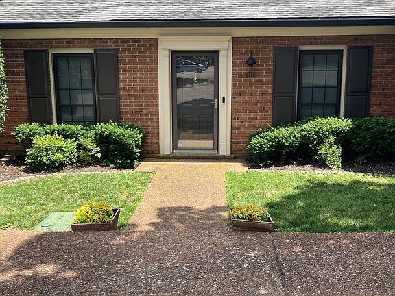 3rd image of 142 Academy Sq