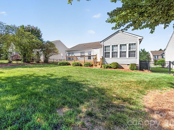 3rd image of 1119 Rachel Anne Dr