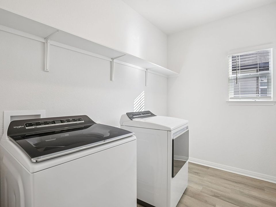 The Matador 870 Floorplan