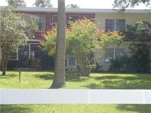 677 Royal Palm Blvd, Vero Beach, FL 32960