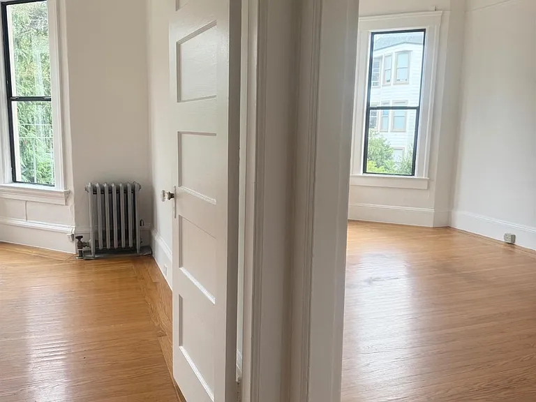 1459 Haight St #5 — Photo 4