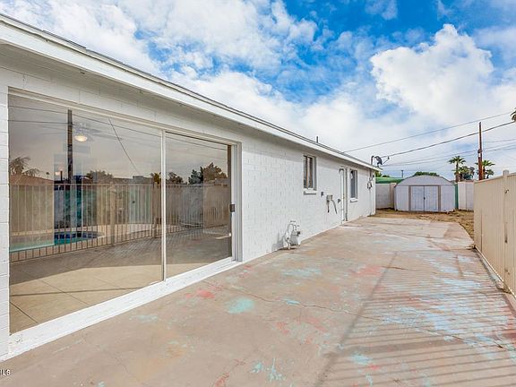 3rd image of 5631 W Amelia Ave