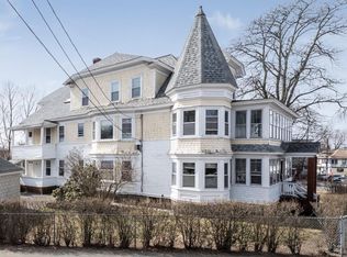 634 Haverhill St, Lawrence, MA 01841