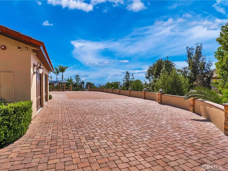 7231 Brandon Ct — Photo 12