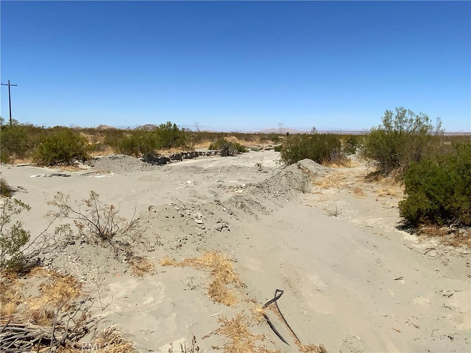 1st image of 0 Oasis Rd
