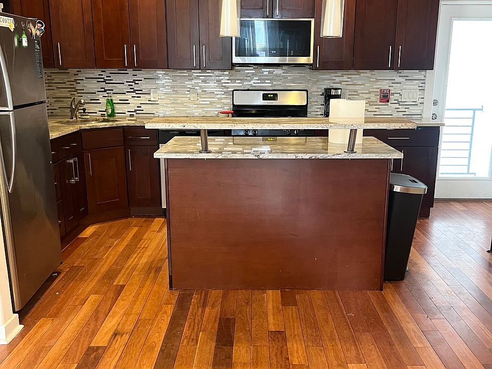 1st image of 1829 Vineyard St #1