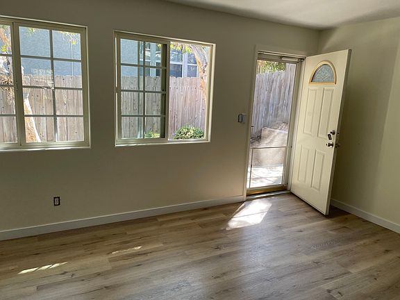 Brand new flooring and baseboards! everything has been repainted! This duplex was remodeled studs out in 2000-so nee plumbing amd electrical and fully insulated!