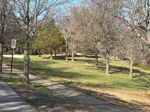 390 N Cross Ave, Fayetteville, AR 72701