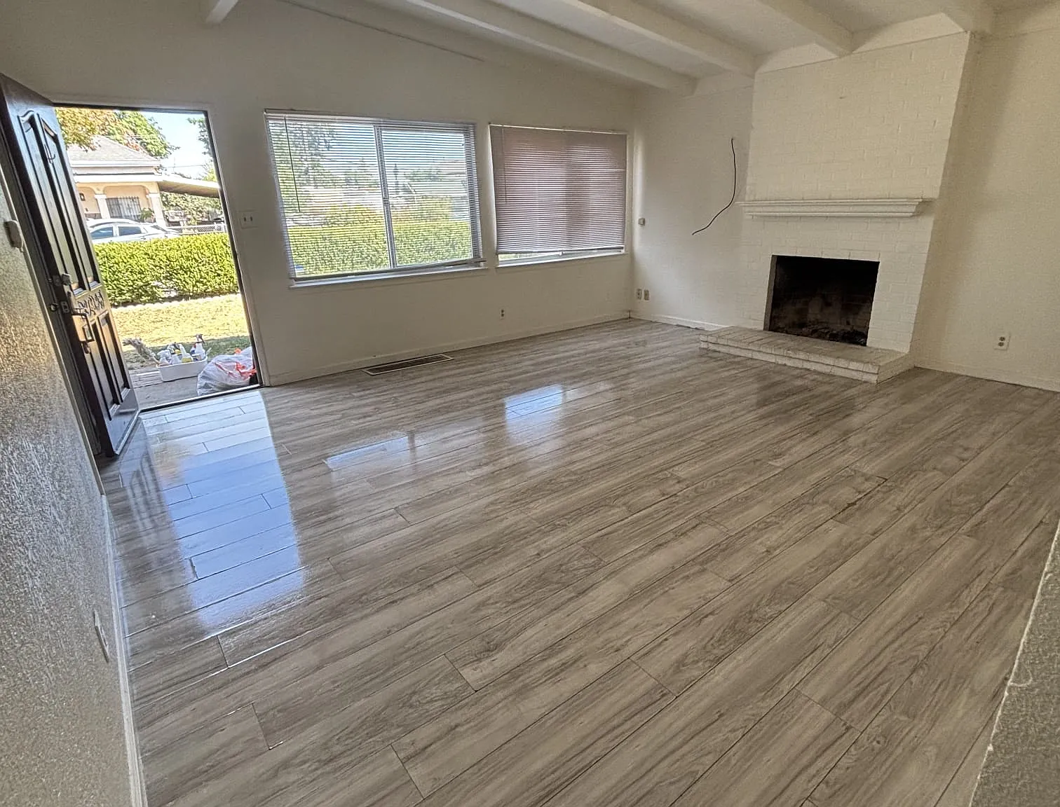 4 bed, 1449 sqft, $2,495 — Photo 3