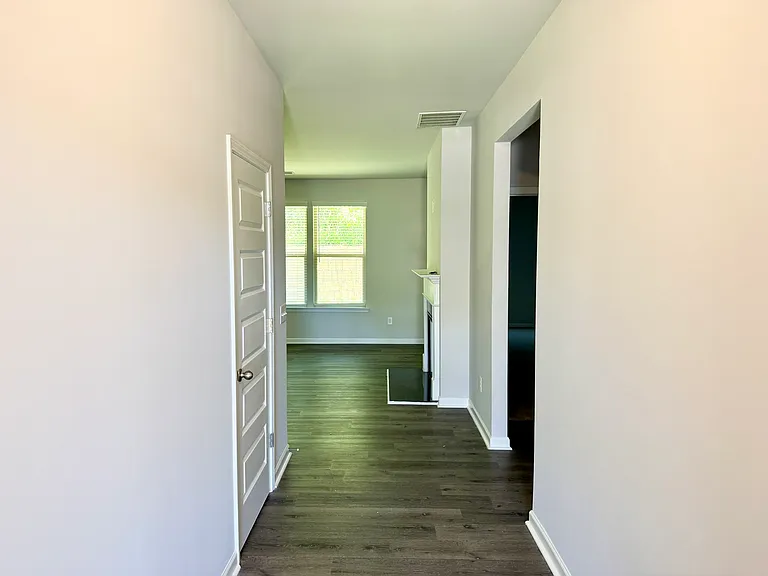 115 McGinnis Cir — Photo 4