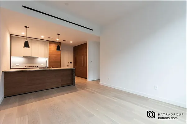 Rented by Batra Group Inc | media 2