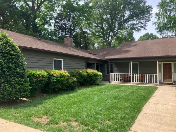 416 4th Ave NE, Hickory, NC 28601